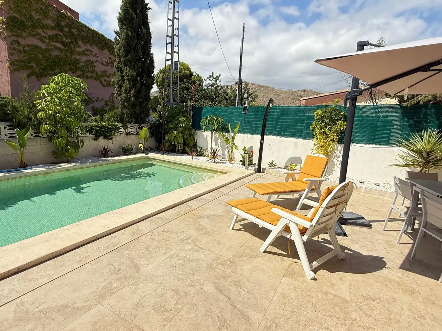 Piscina de Casa o xalet de lloguer en El Campello amb Aire condicionat, Calefacció i Jardí privat
