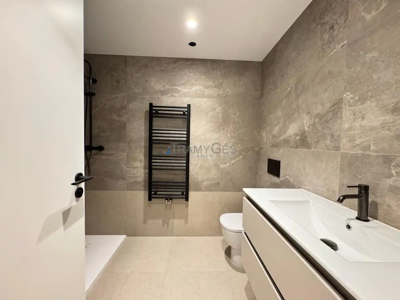Piso con ascensor en venta en SANJURJO BADIA, imagen 13