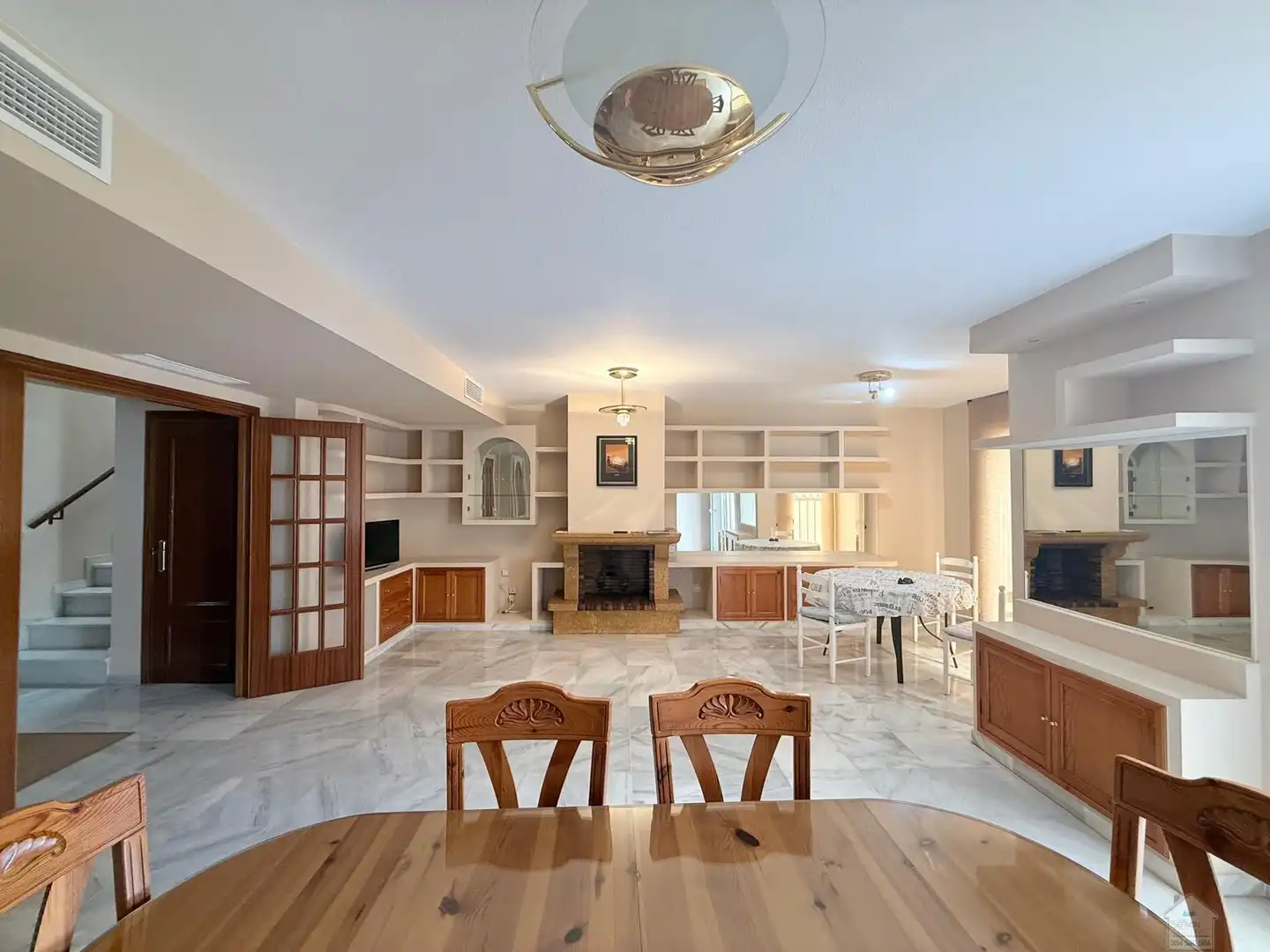 Sala de estar de Casa o chalet en venta en Tomares con Aire acondicionado, Terraza y Piscina comunitaria
