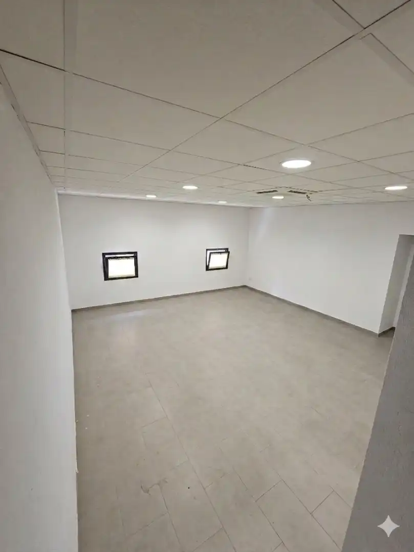 Others with lift for sale in Centre