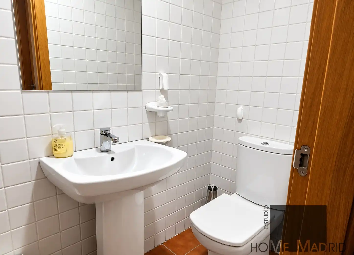 Baño de Oficina de alquiler en Fuencarral - El Pardo