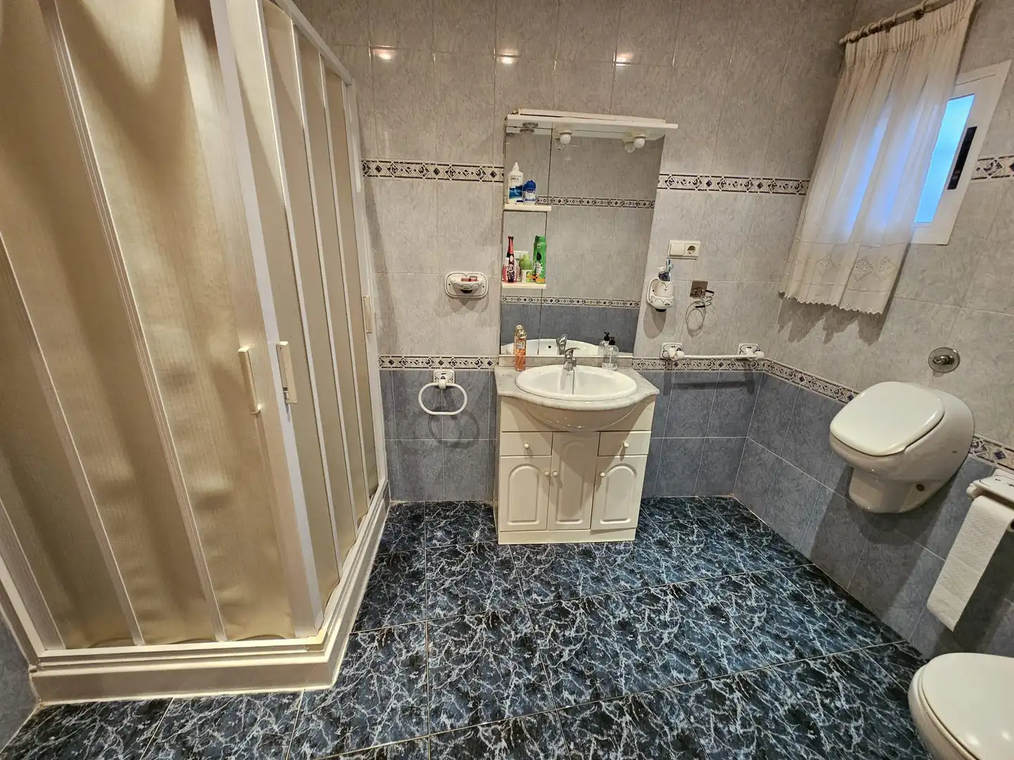 Bathroom of Detached homes for sale in Monóvar  / Monòver  with Air Conditioner, Heating and Storage room