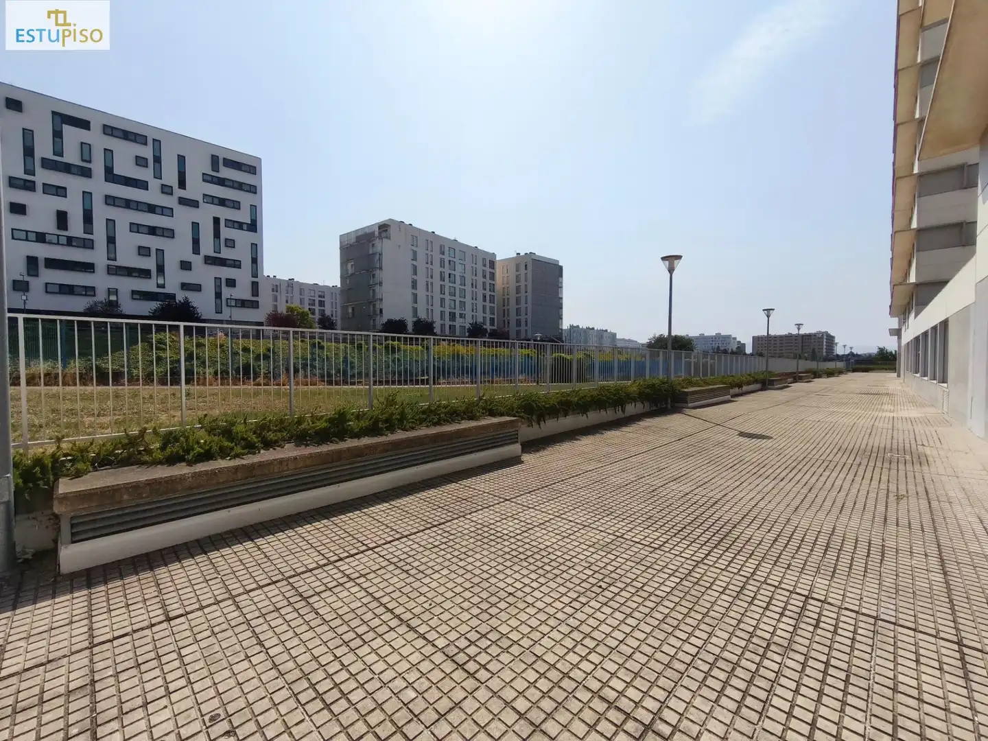 Vista exterior de Pis en venda en Vitoria - Gasteiz amb Calefacció, Parquet i Terrassa
