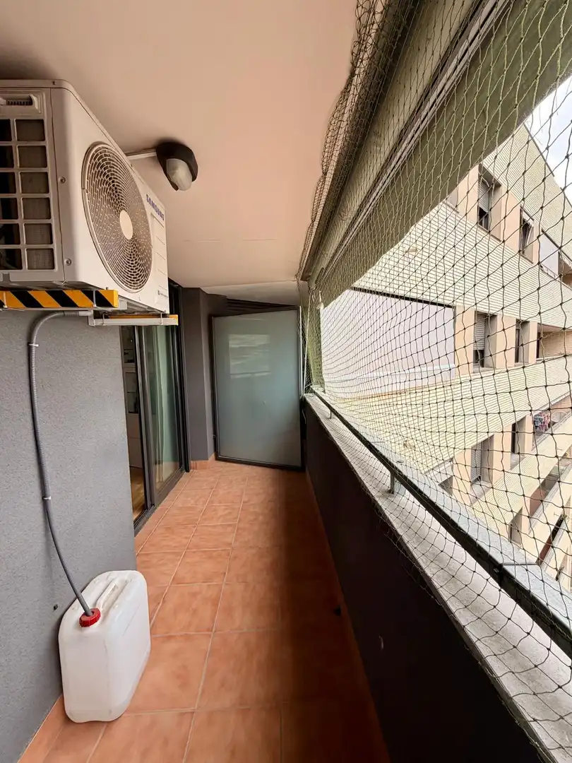 Balcony of Flat for sale in Cornellà de Llobregat  with Air Conditioner, Heating and Parquet flooring