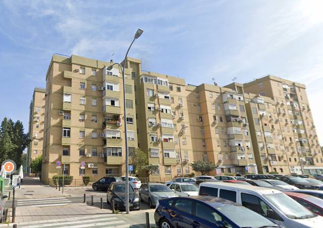 Piso en Venta en Calle Lavanderas en Pino Montano - Consolación