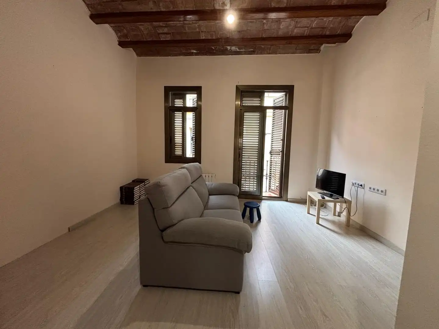 Sala de estar de Casa o chalet en venta en L'Hospitalet de Llobregat con Jardín privado