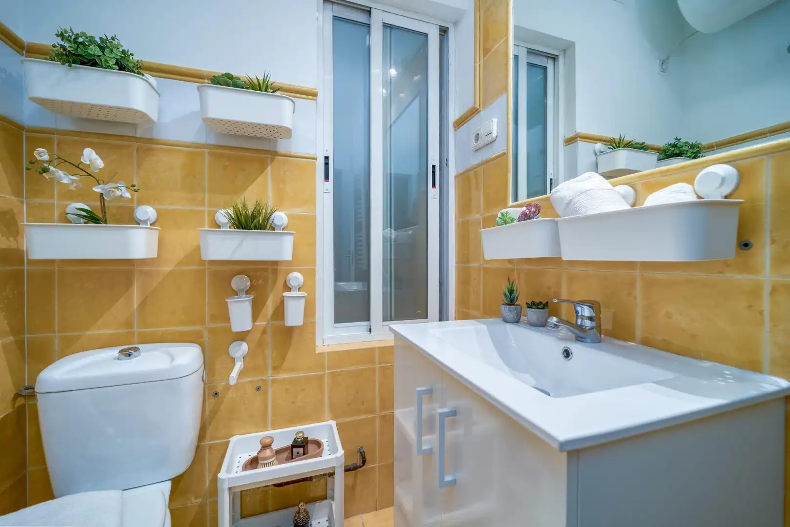 Badezimmer von Erdgeschoss zum Verkauf in Madrid mit Heizung und Terrasse