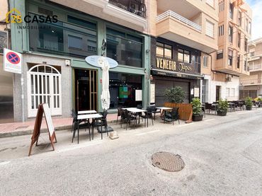 Local commercial à vendre à Calle CERVANTES 13