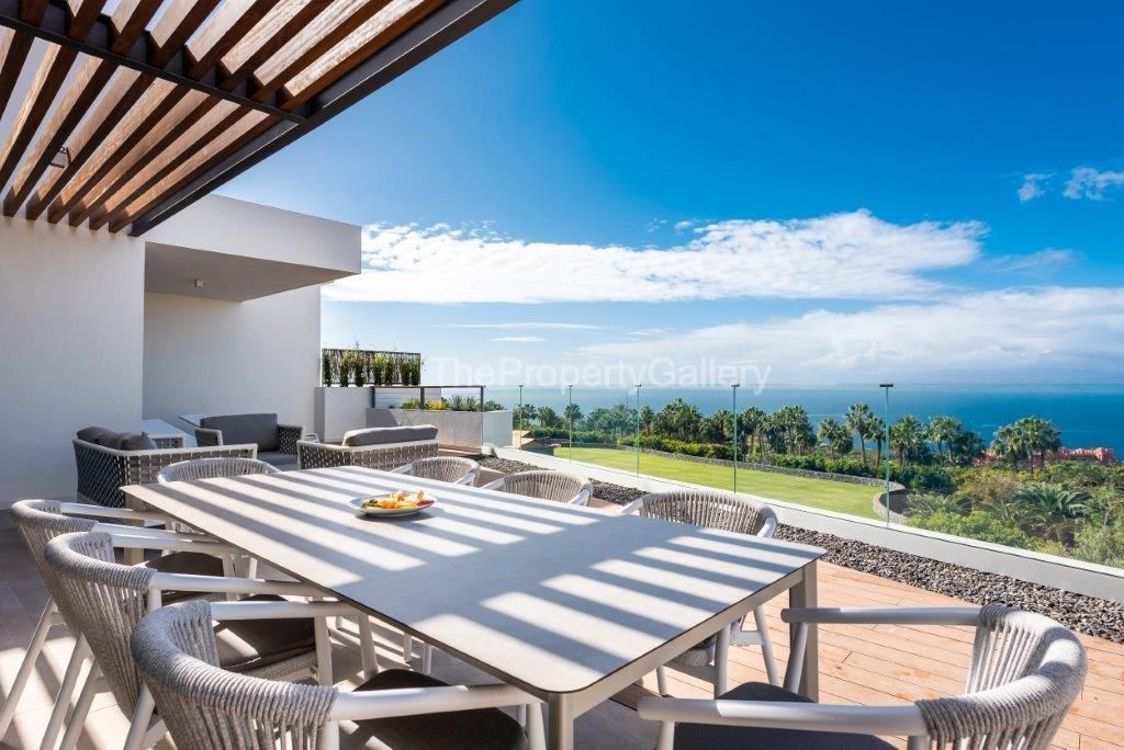 Terrassa de Apartament en venda en Guía de Isora amb Aire condicionat, Jardí privat i Terrassa
