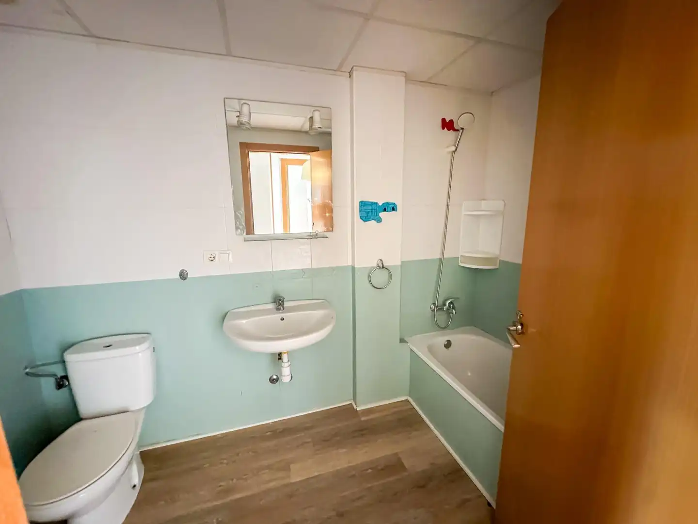 Badezimmer von Einfamilien-Reihenhaus zum Verkauf in Gandia mit Gemeinschaftspool