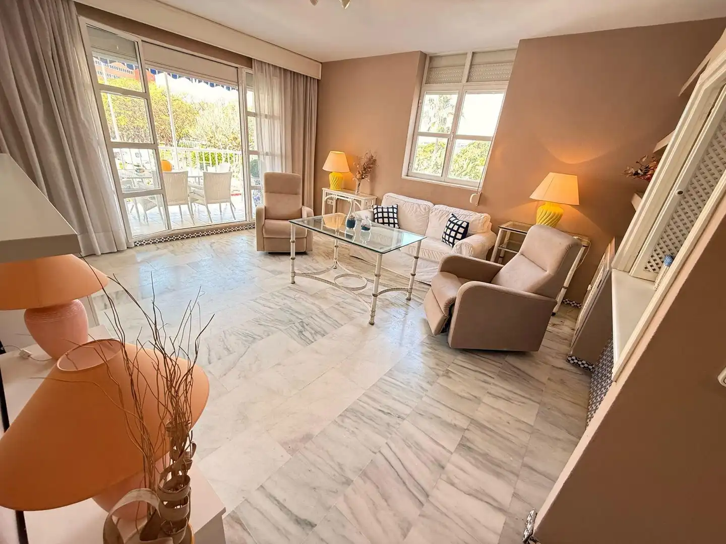 Sala de estar de Piso en venta en Castillo Sohail - Myramar