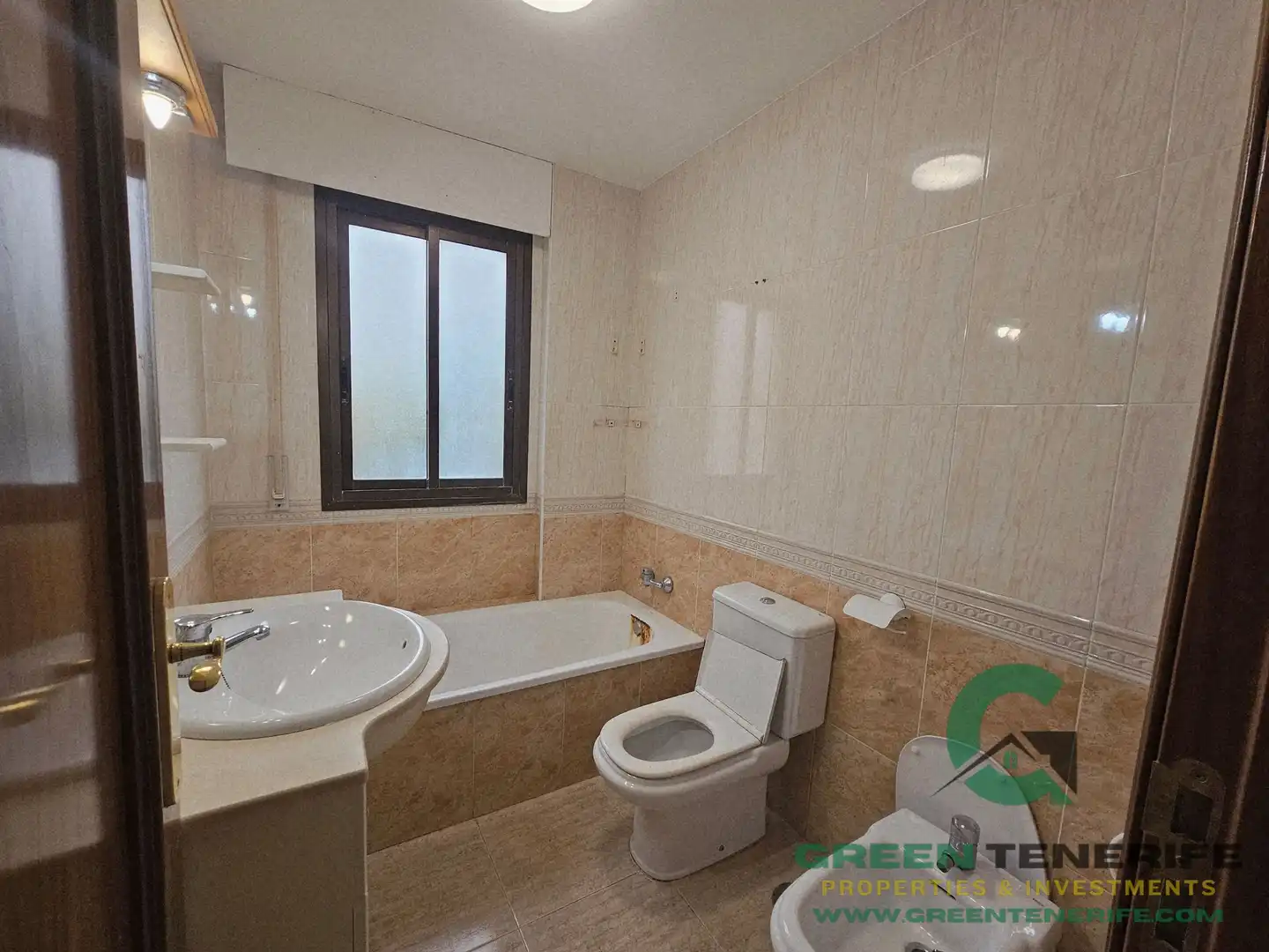 Baño de Piso en venta en Adeje con Trastero y Balcón