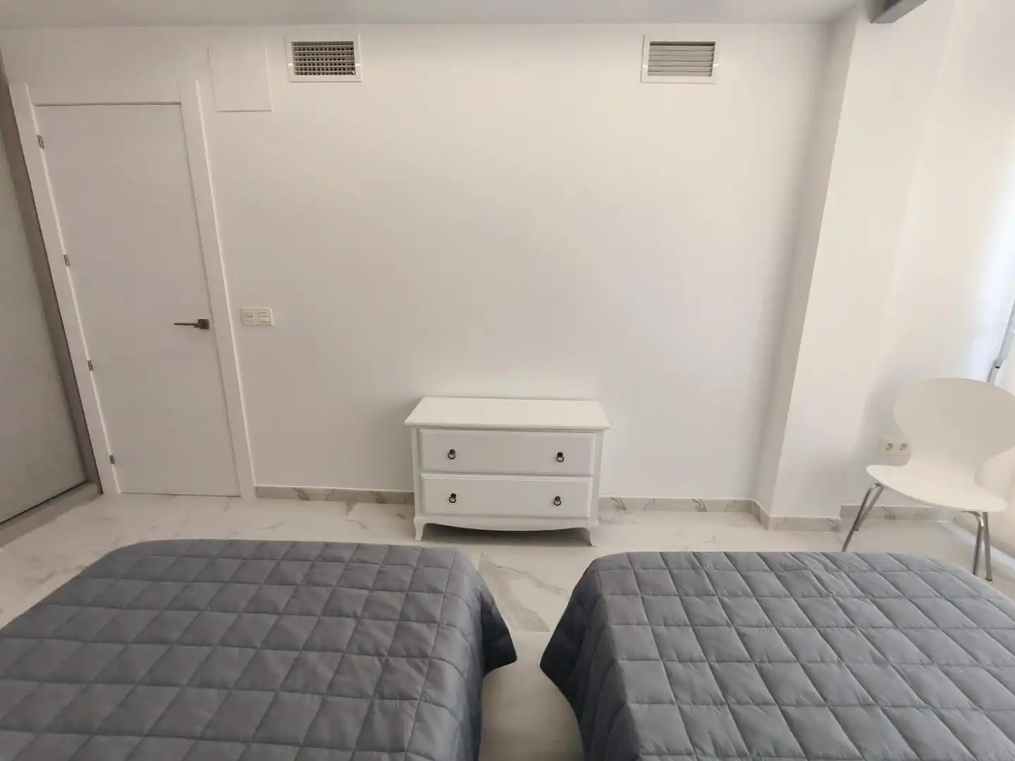 Bedroom of Flat for sale in Benidorm  with Air Conditioner, Heating and Furnished