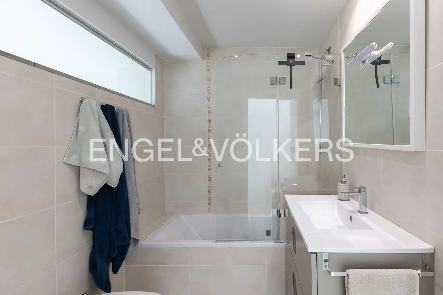 Bathroom of Houses for rent in Dénia  with Air Conditioner, Heating and Private garden