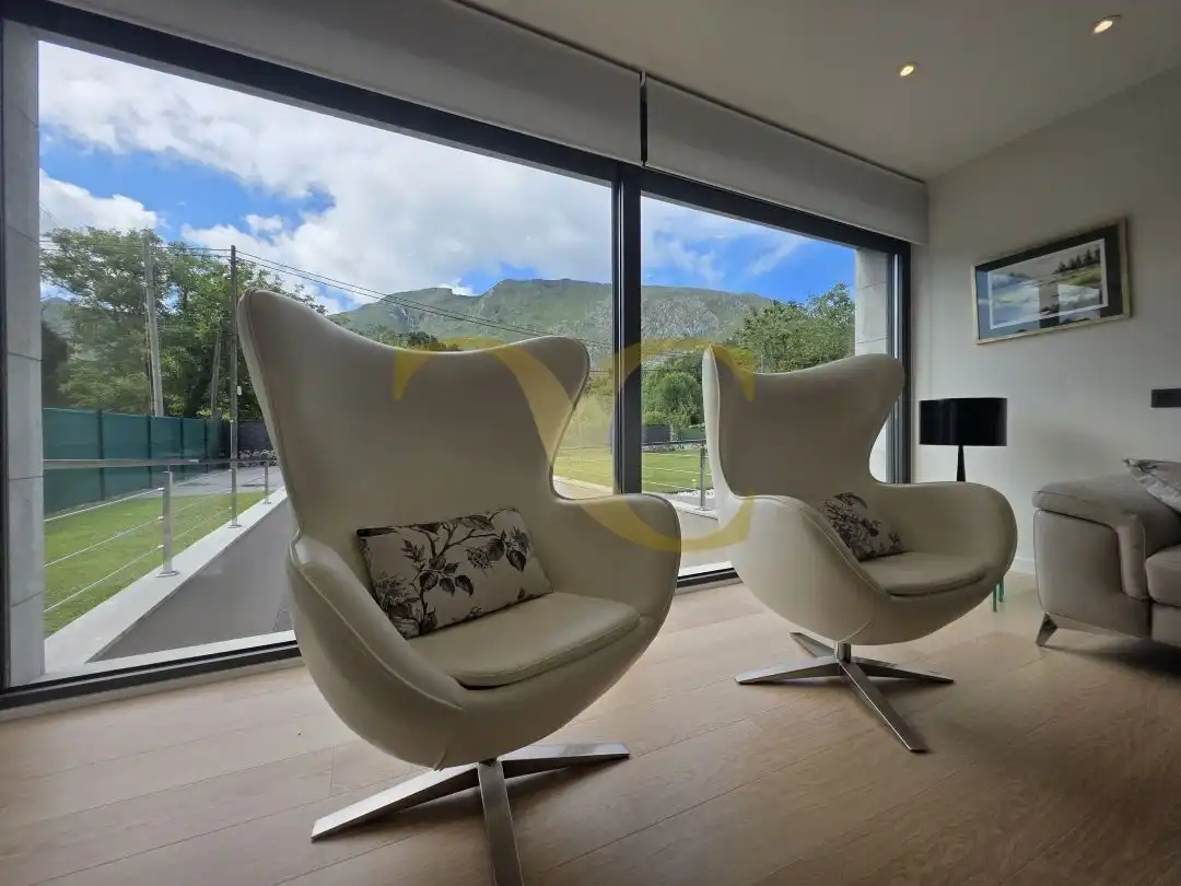 Sala de estar de Casa o chalet en venta en Llanes con Calefacción, Jardín privado y Terraza