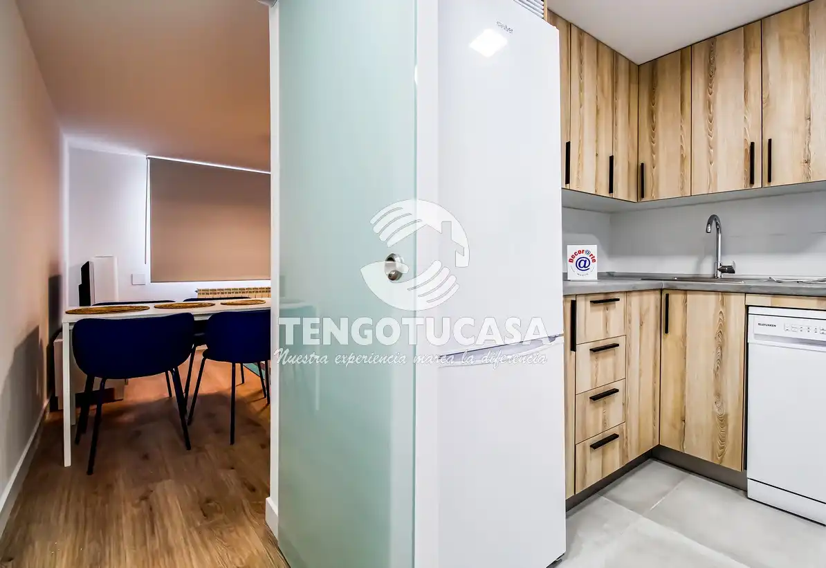 Kitchen of Flat for rent in Madrid  with Air Conditioner, Heating and Furnished