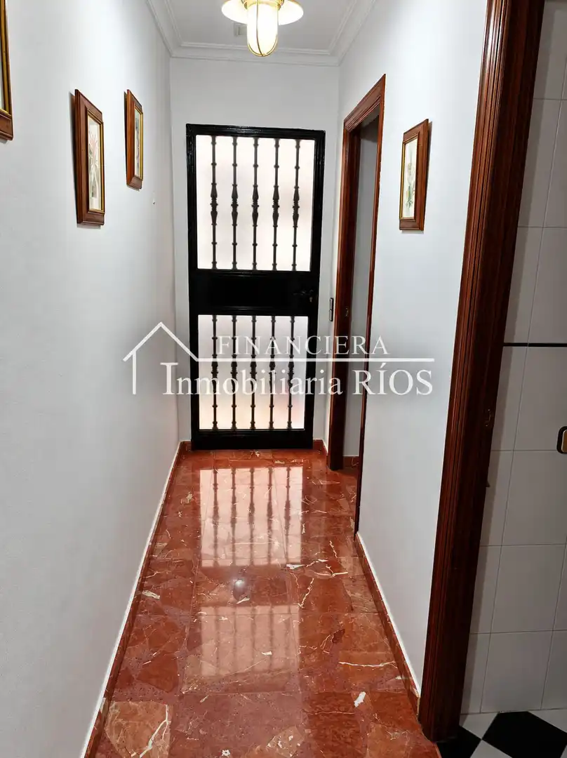 Casa o xalet en venda en Alcalá de Guadaira amb Aire condicionat, Traster i Balcó