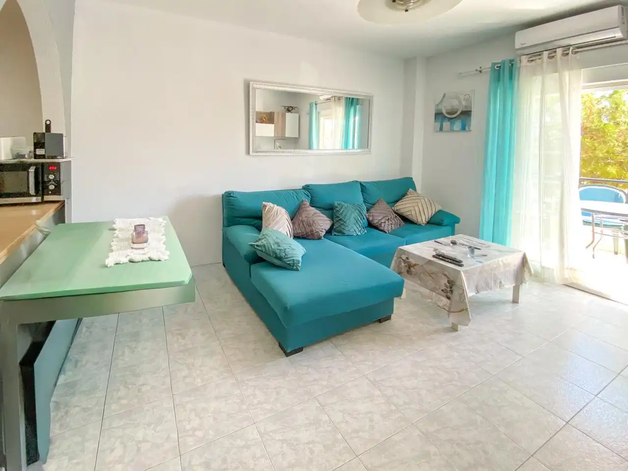 Living room of Flat for sale in Santa Pola  with Air Conditioner, Terrace and Furnished