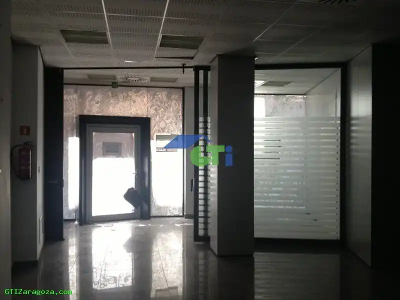 Local en venta en Zaragoza
