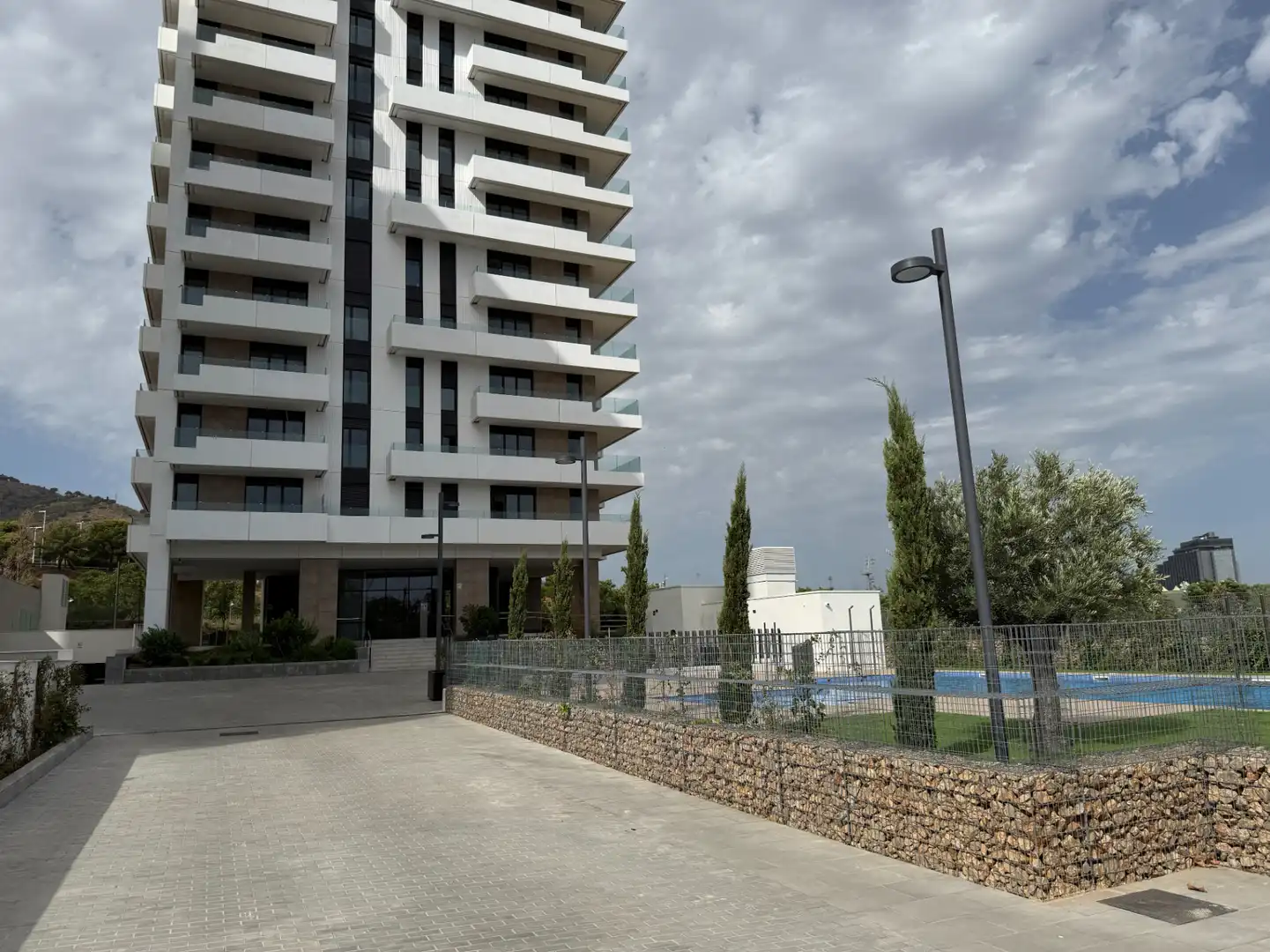 Vista exterior de Pis de lloguer en Esplugues de Llobregat amb Aire condicionat, Calefacció i Terrassa