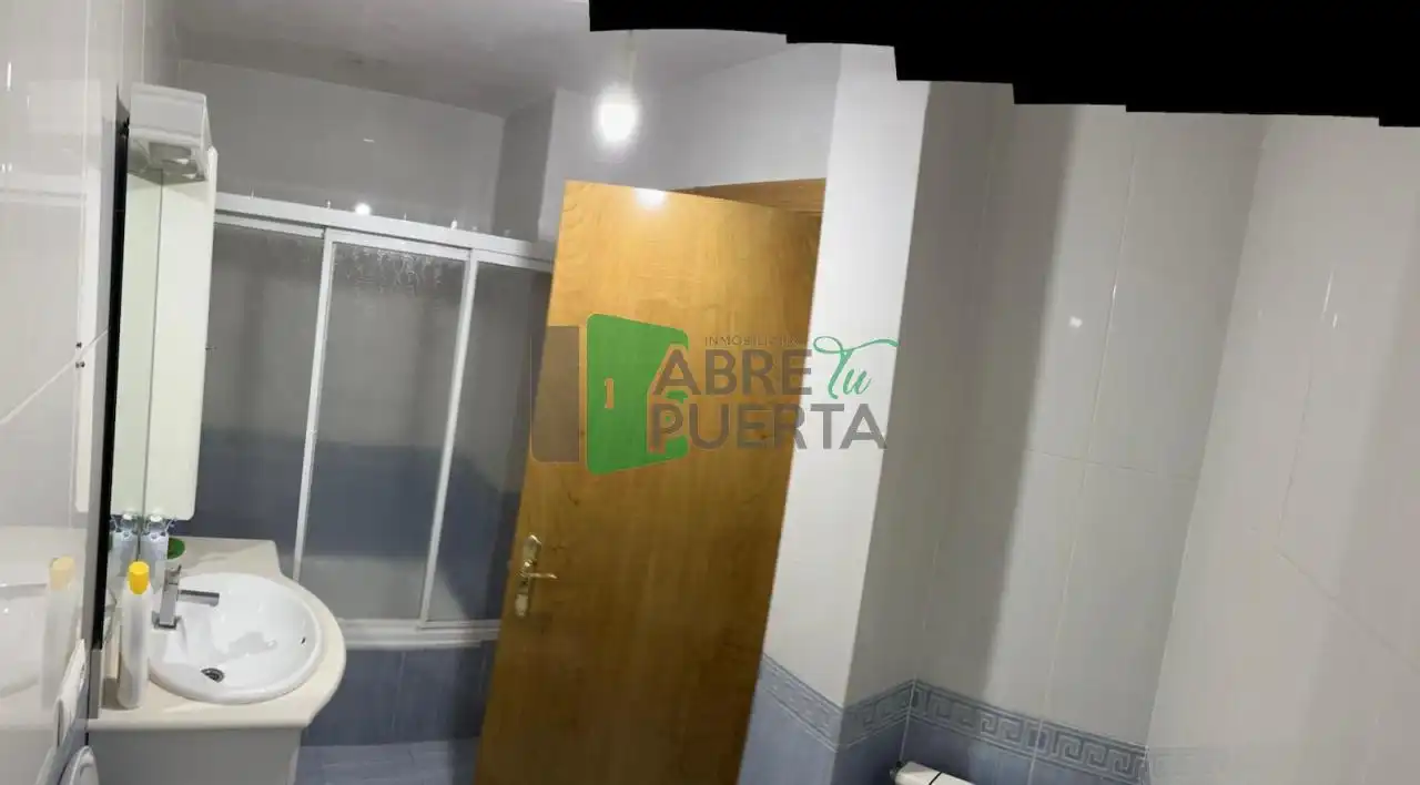 Baño de Edificio en venta en A Pobra de Trives 