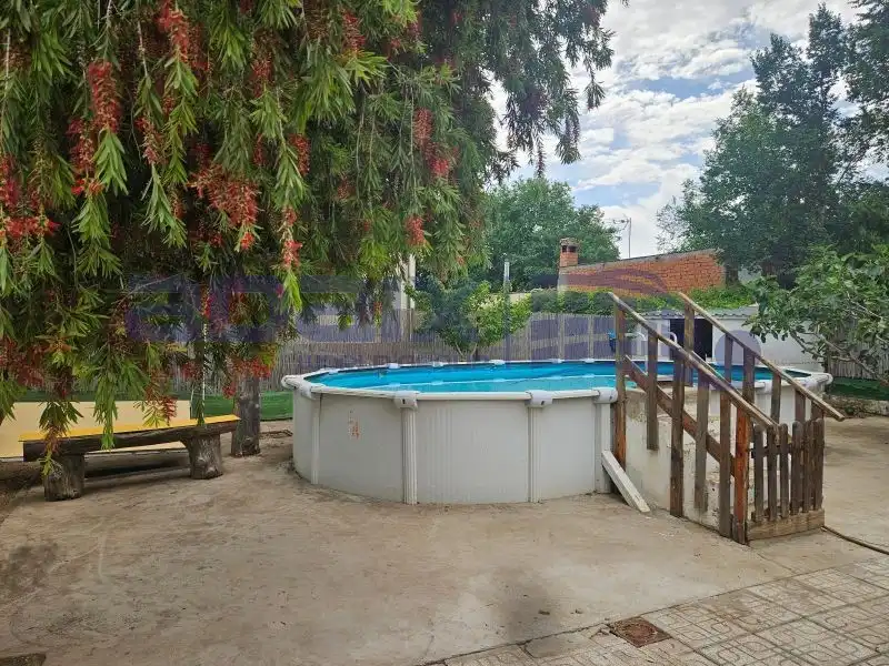 Piscina de Finca rústica en venda en Ciudad Real amb Aire condicionat, Parquet i Traster