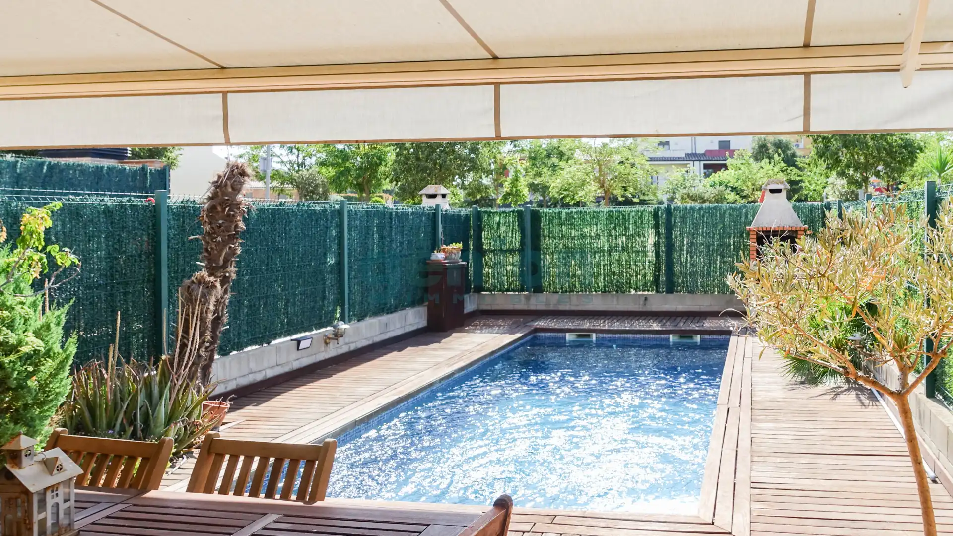 Piscina de Casa adosada en venta en Llagostera con Aire acondicionado, Calefacción y Jardín privado