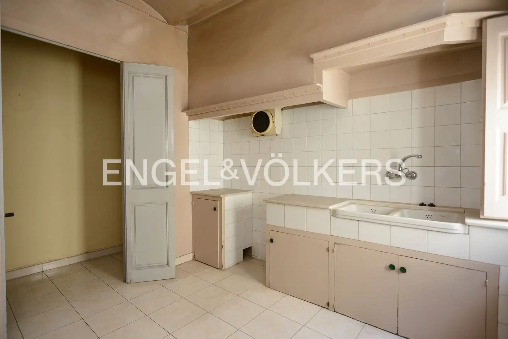 Cocina de Casa o chalet en venta en Olot con Calefacción, Jardín privado y Terraza