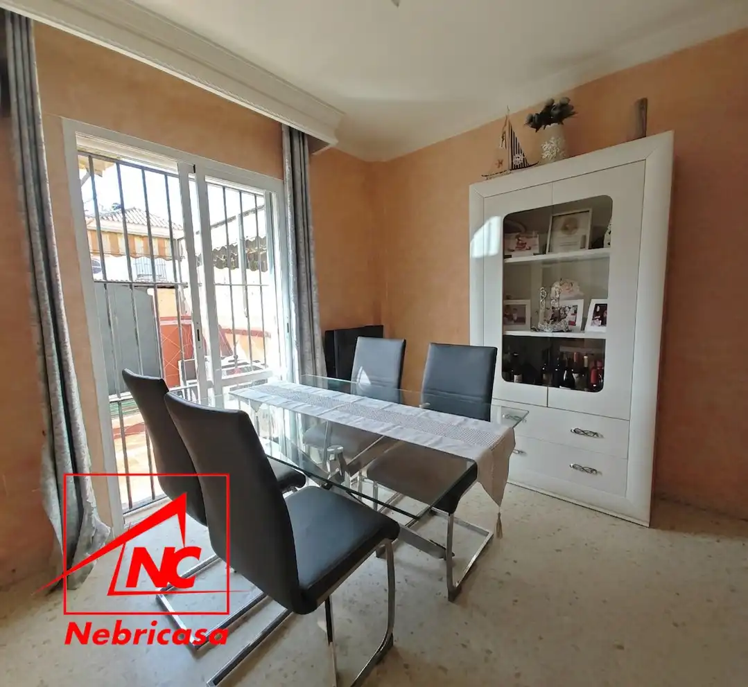 Menjador de Dúplex en venda en Sanlúcar de Barrameda amb Aire condicionat i Terrassa