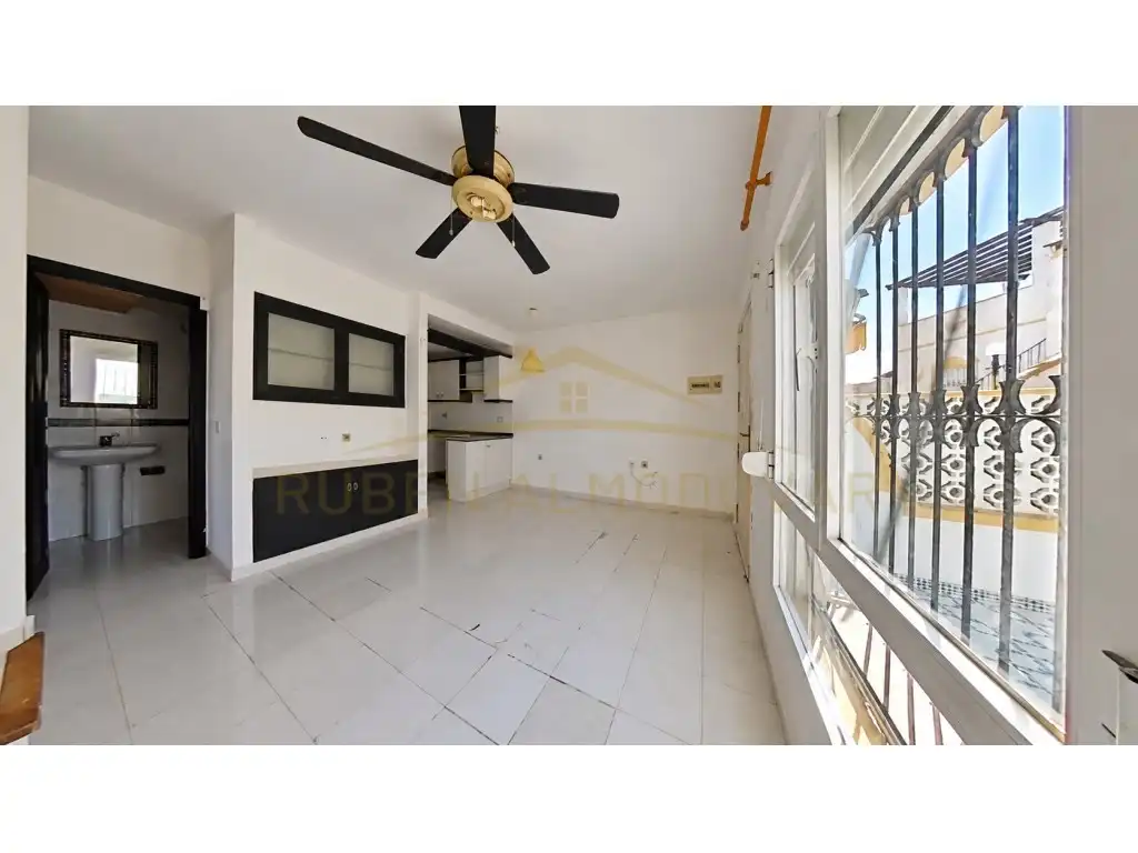 Casa a schiera con terrazza in vendita a Calle la Sagra 31, imagen 9