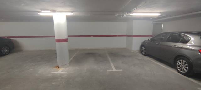 Garaje en Venta en Carrer del Doctor Severo Ochoa, 20 en Zona Papa Luna - Platja del Gurugú