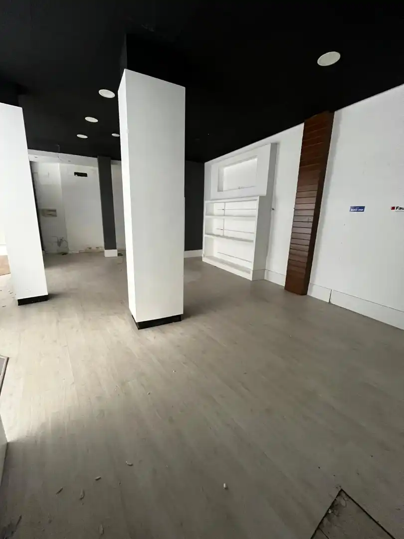 Business premises to rent in Calle de Calatrava, imagen 10