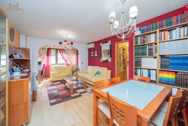 Piso en Venta en Calle de Azorín en El Soto - Azorín