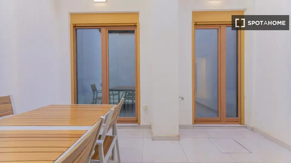 Terraza de Piso de alquiler en Valencia con Aire acondicionado, Calefacción y Amueblado