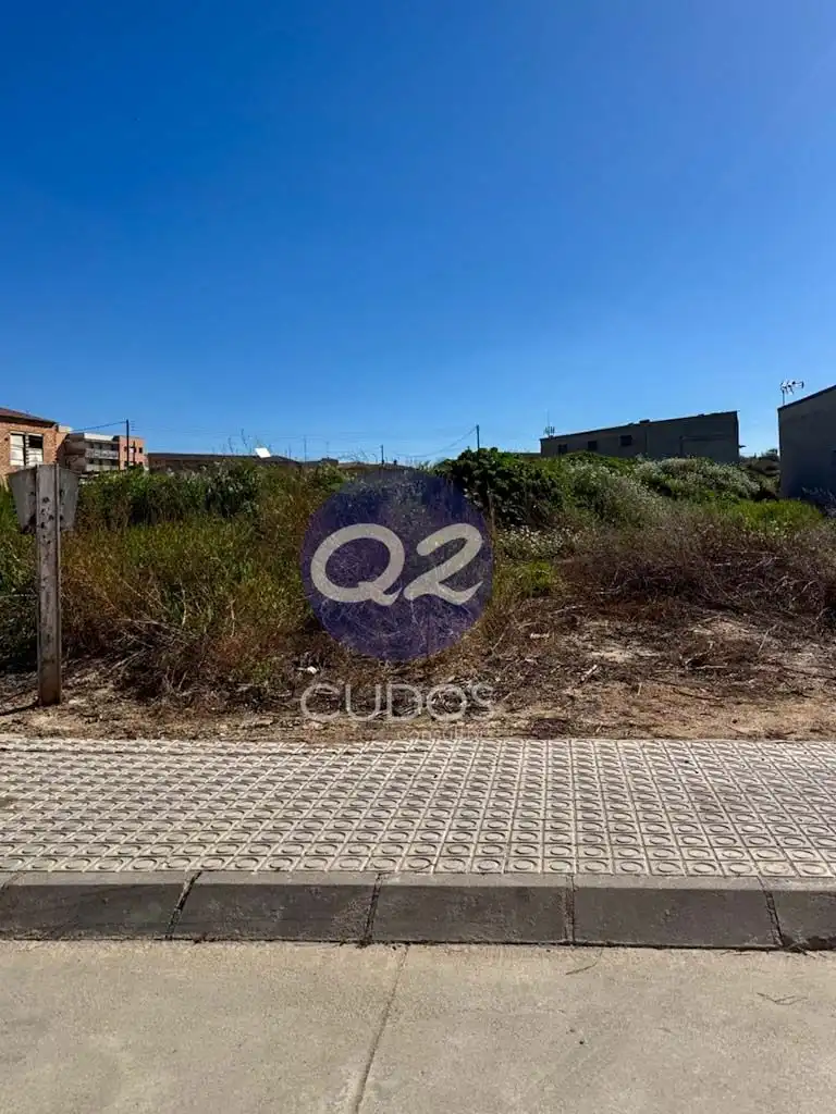 Terreno residencial en venta en Carrer Montserrat Roig, imagen 3