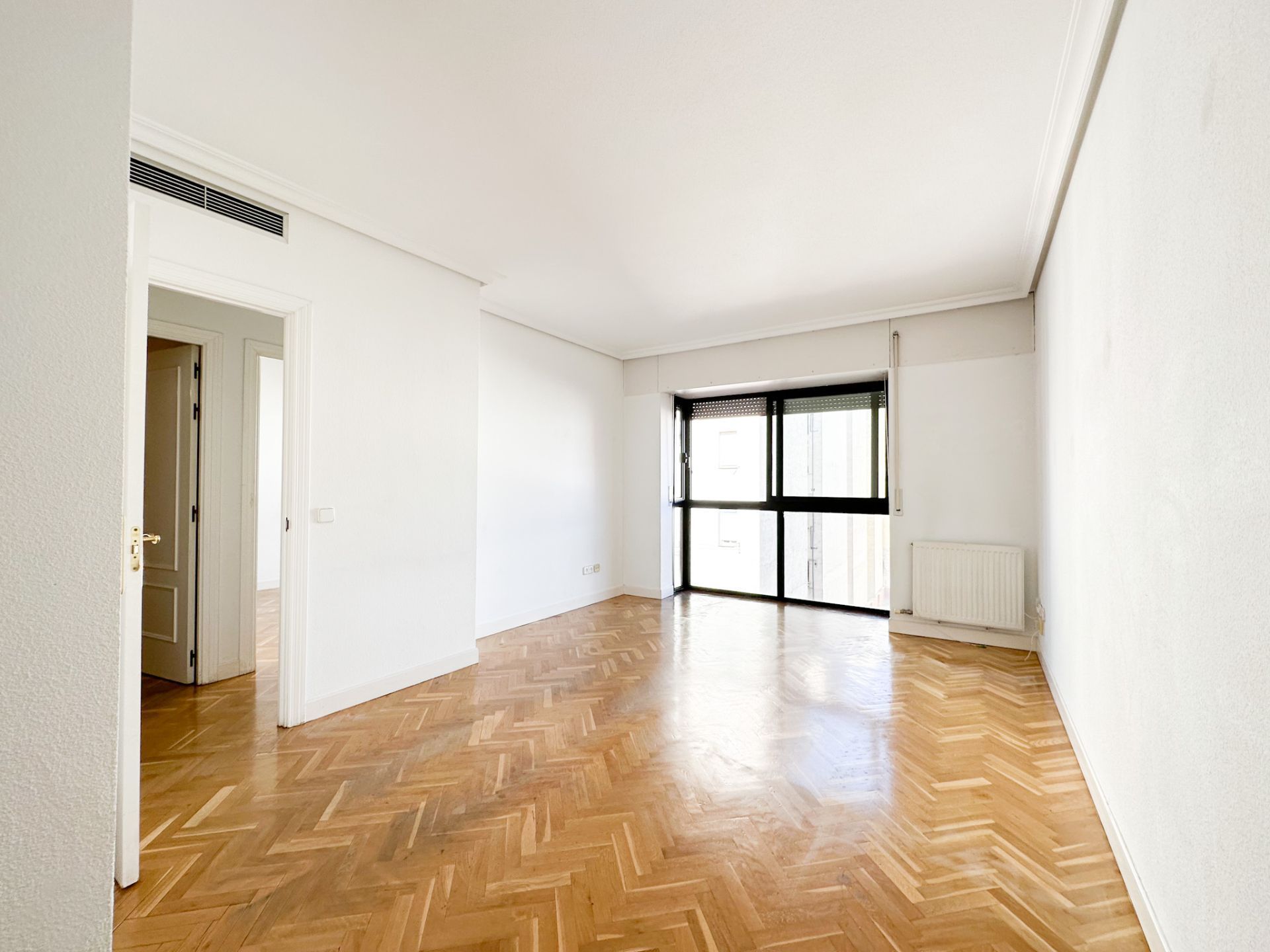 Bedroom of Flat to rent in  Madrid Capital  with Air Conditioner and Heating