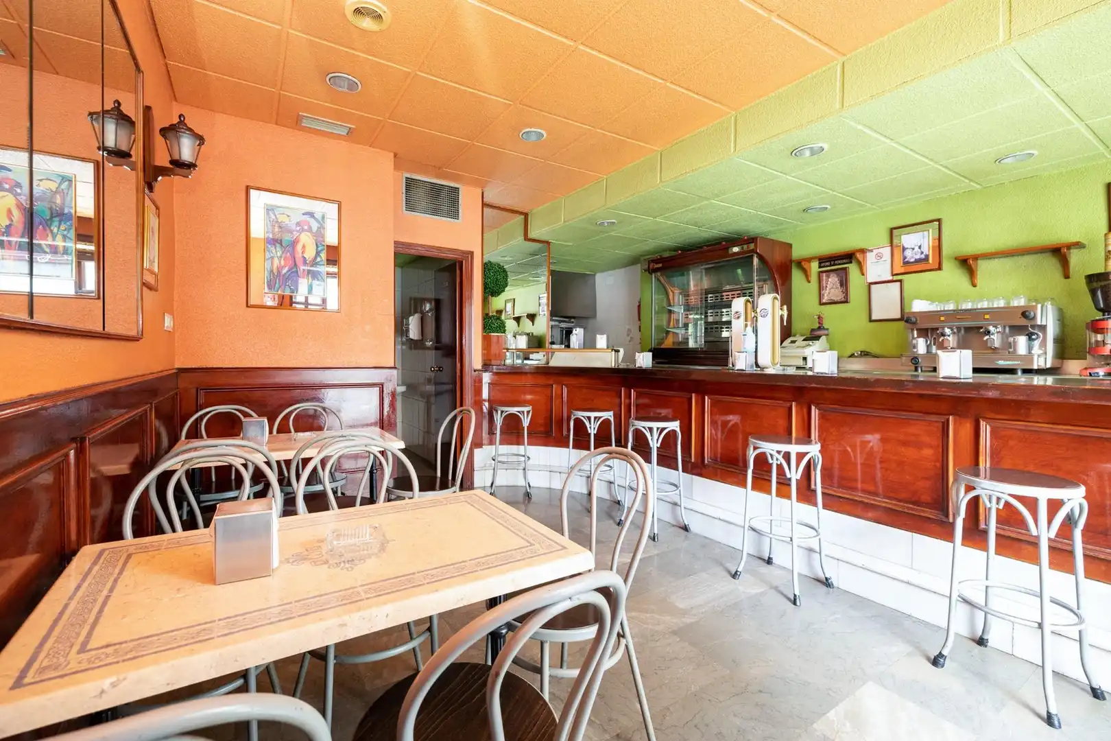 Commercial properties for sale in Granada