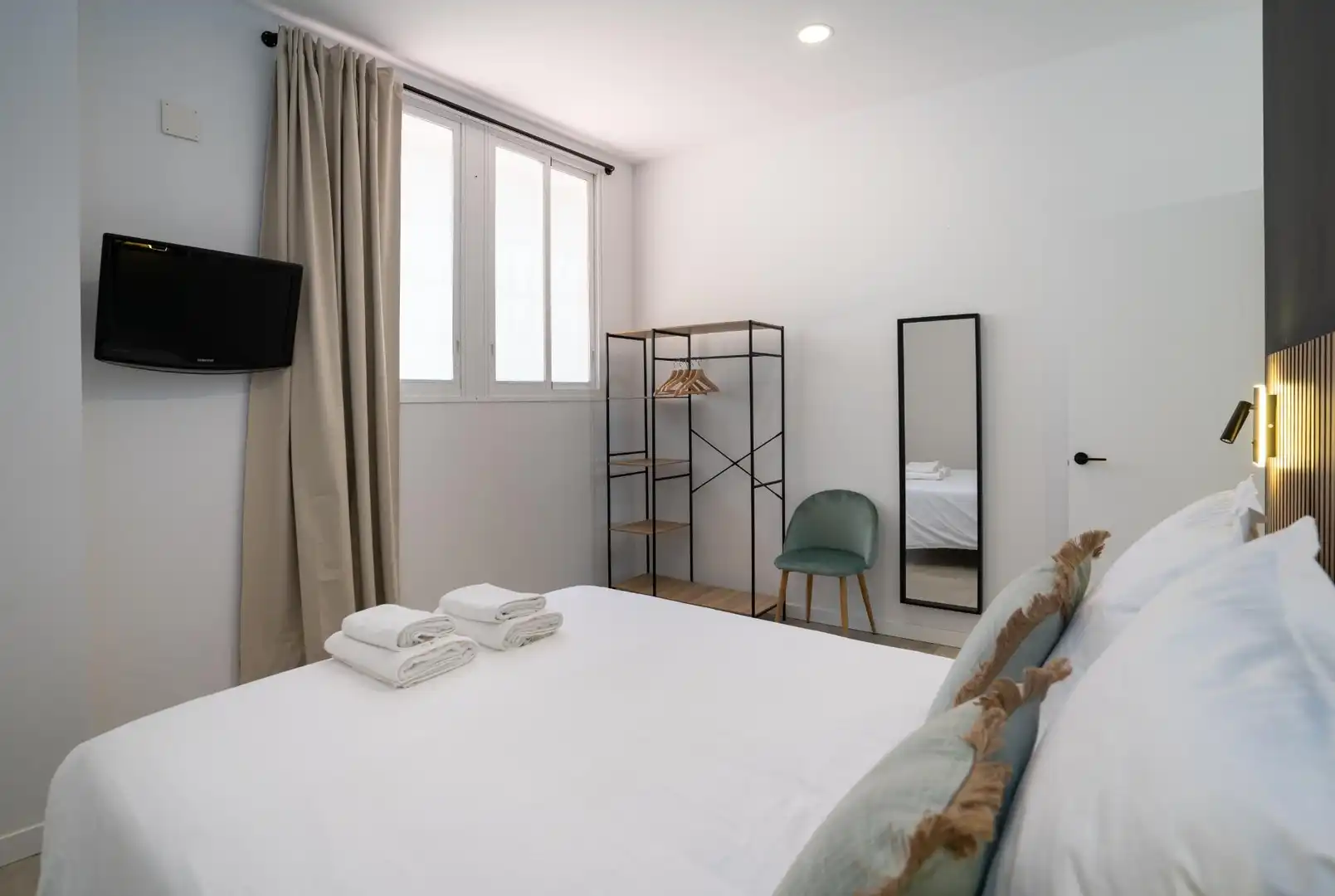 Bedroom of Apartments for sale in Málaga  with Community pool