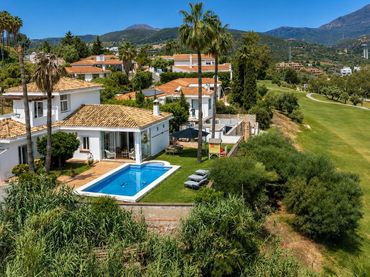Maison avec piscine à vendre à Estepona Pueblo