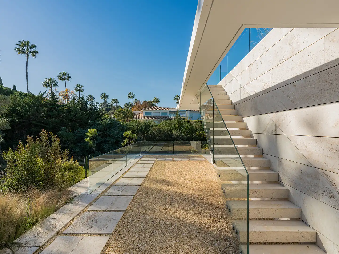 Vista exterior de Casa o chalet en venta en Sotogrande con Aire acondicionado, Calefacción y Jardín privado