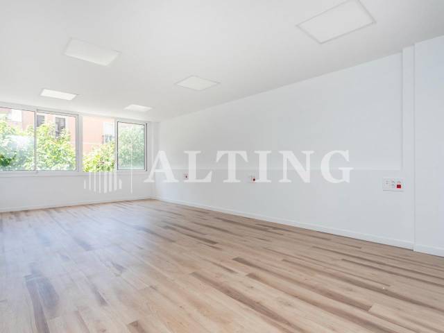 Oficina en Venta en Carrer Pintor Tapiró en La Maternitat i Sant Ramon