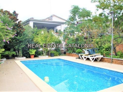 Vista exterior de Casa o chalet en venta en Lloret de Mar con Aire acondicionado, Calefacción y Jardín privado