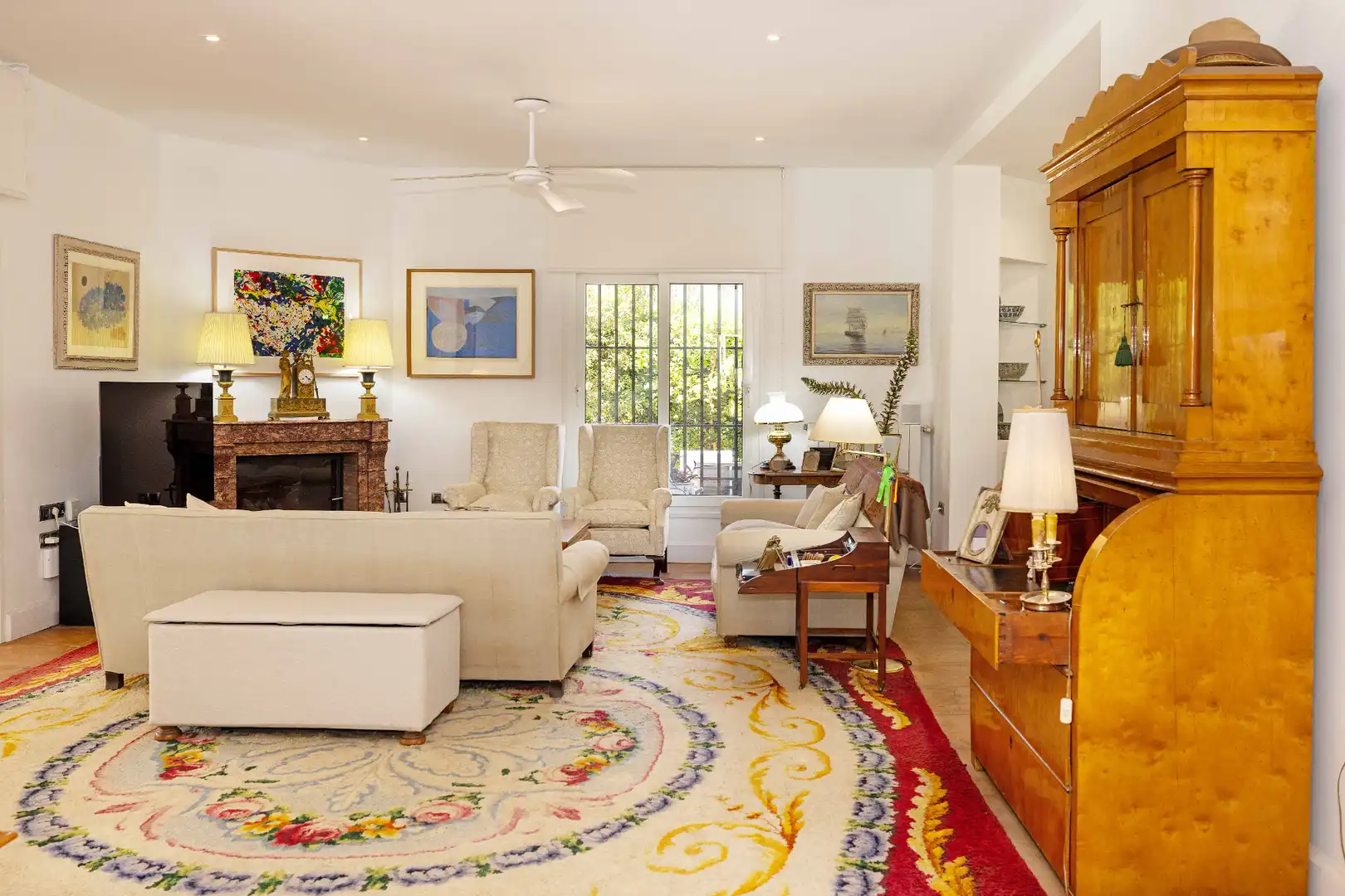 Sala d'estar de Casa o xalet en venda en Málaga amb Aire condicionat, Calefacció i Jardí privat