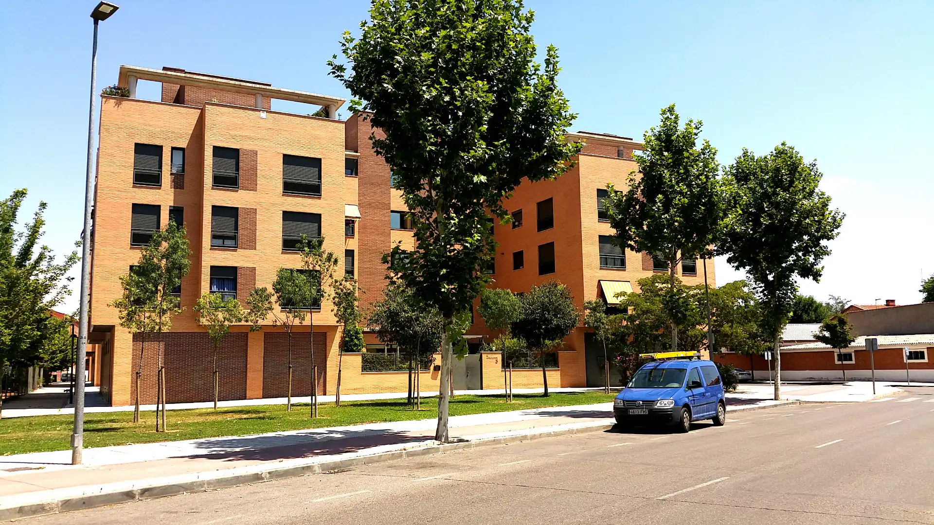 Vista exterior de Pis en venda en Azuqueca de Henares amb Aire condicionat, Calefacció i Parquet
