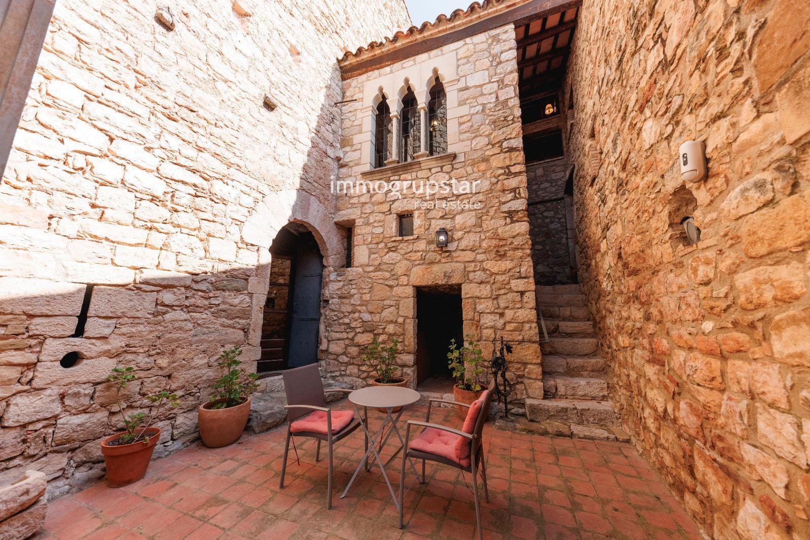 Terrasse von Country house zum verkauf in Amer mit Abstellraum