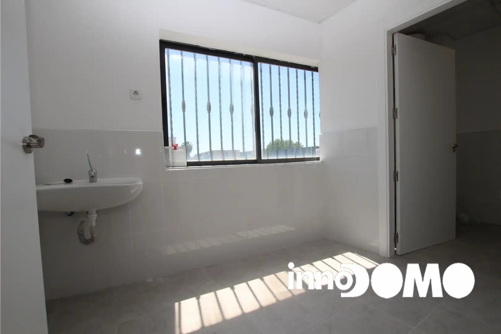 Habitación de Local de alquiler en Parla con Aire acondicionado, Calefacción y Domótica