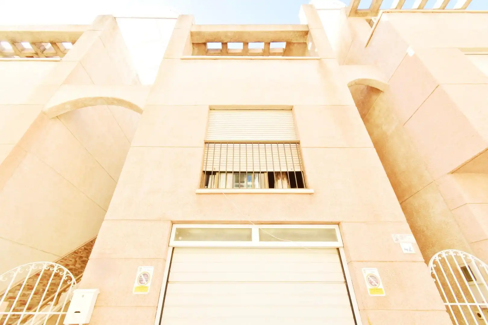 Vista exterior de Casa o xalet en venda en El Ejido amb Aire condicionat, Terrassa i Traster