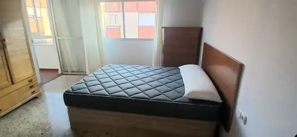Schlafzimmer von Wohnung zur untervermieten in Almería mit Klimaanlage, Terrasse und Möbliert