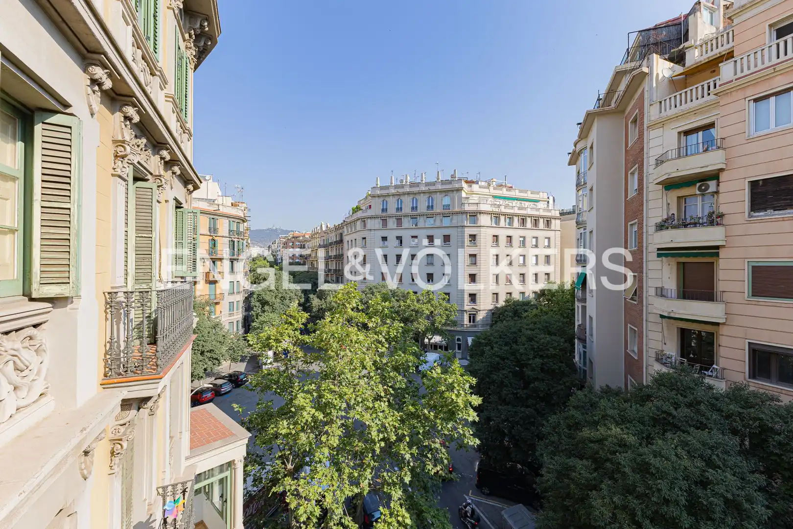 Vista exterior de Piso en venta en Barcelona con Aire acondicionado, Calefacción y Parquet
