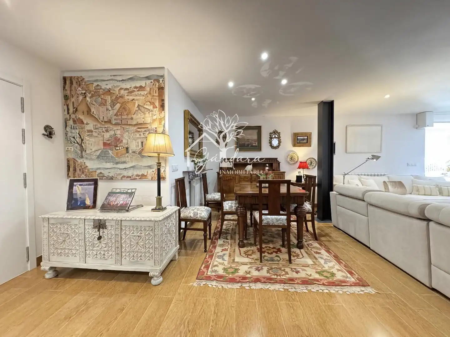 Wohnzimmer von Wohnung zum Verkauf in Ares mit Heizung, Terrasse und Ofen